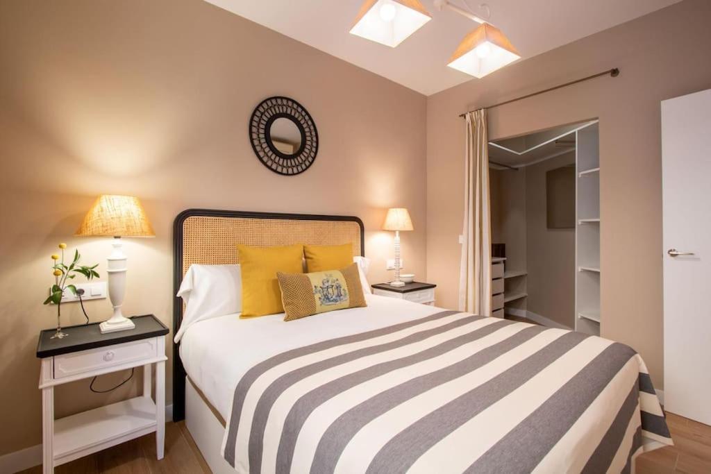 Plaza Nueva Deluxe Suite by Valcambre Sevilla Exterior foto